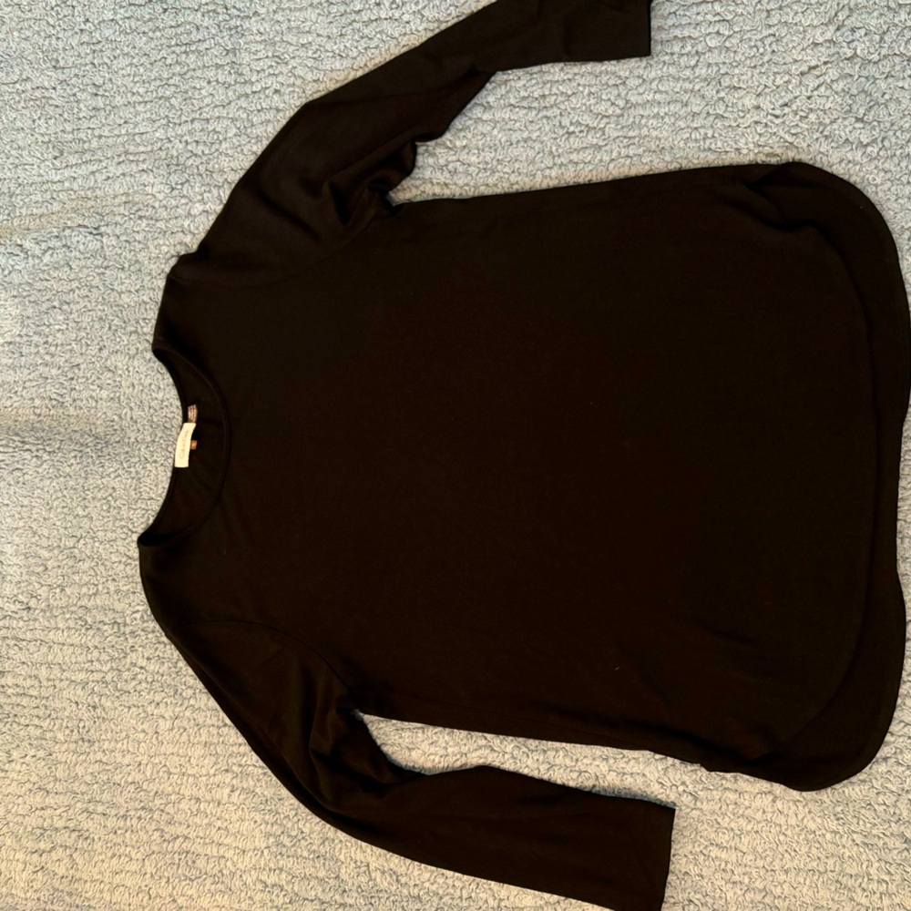 Calvin Klein black long sleeve sweater with round neck
